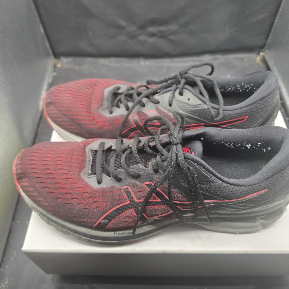 Asics Black and Red Athletic‎ Shoes
